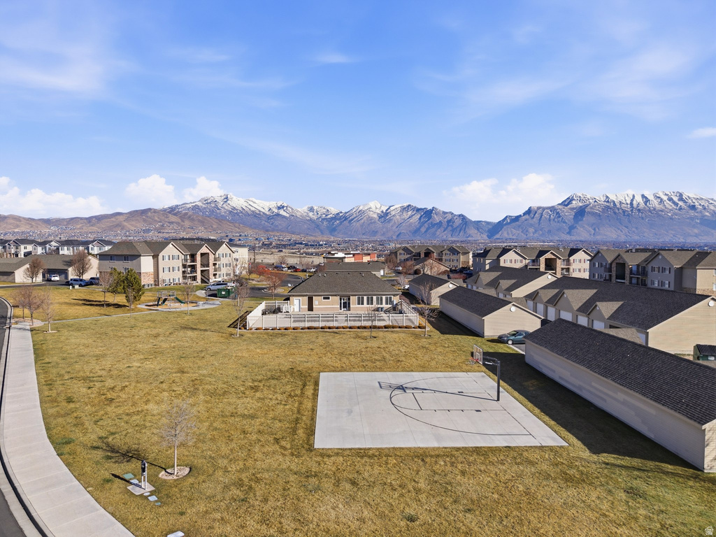 216 W RIDGE RD Saratoga Springs, UT 84045