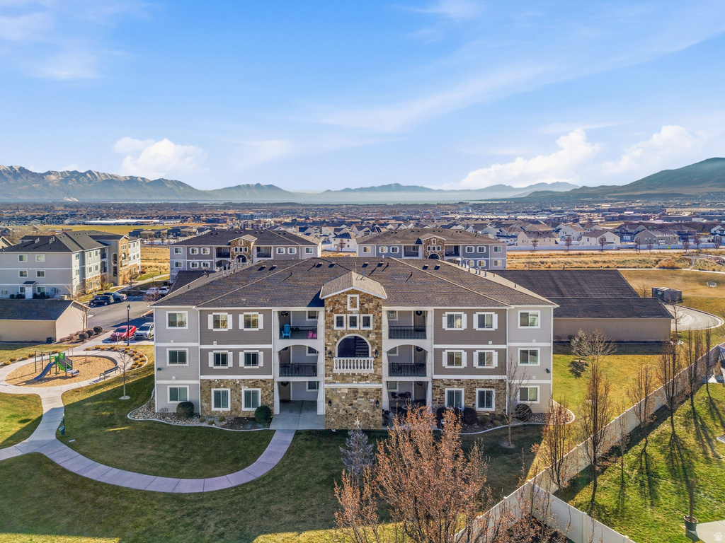 216 W RIDGE RD Saratoga Springs, UT 84045