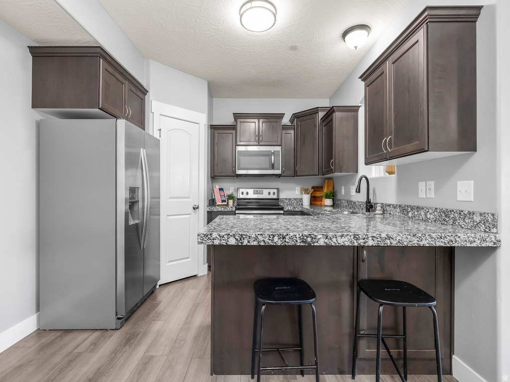 216 W RIDGE RD Saratoga Springs, UT 84045