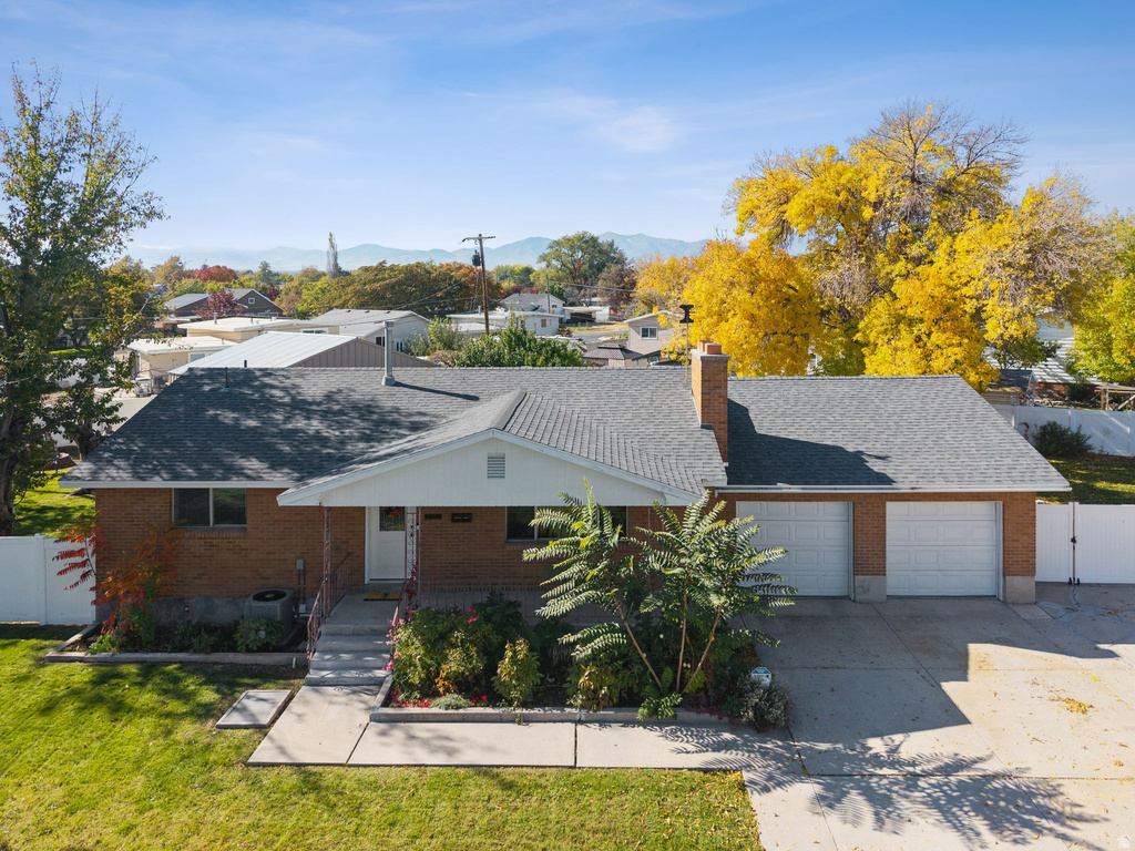 3896 S CAMPFIRE CIR West Valley City, UT 84119