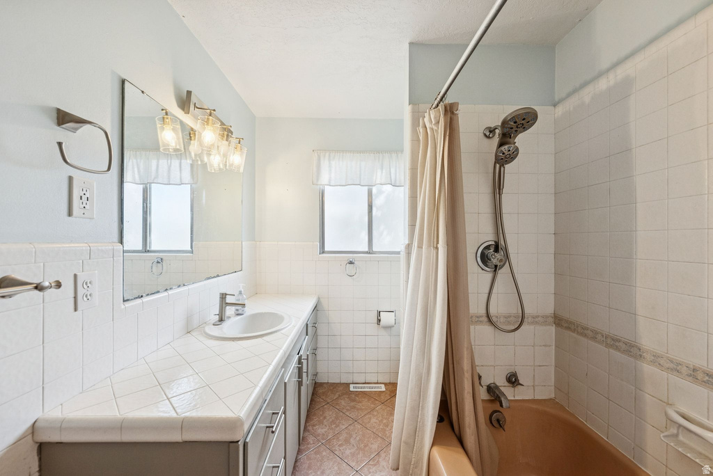 3896 S CAMPFIRE CIR West Valley City, UT 84119