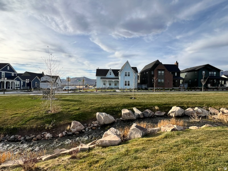 6543 W LAKE AVE South Jordan, UT 84009