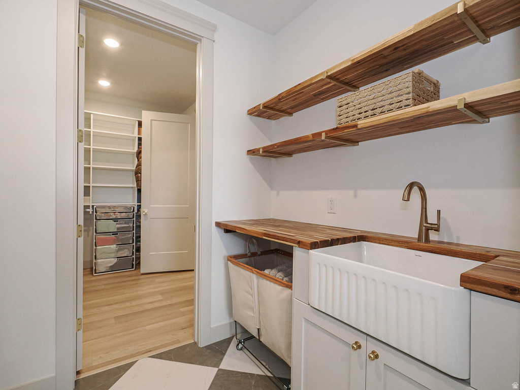 6543 W LAKE AVE South Jordan, UT 84009