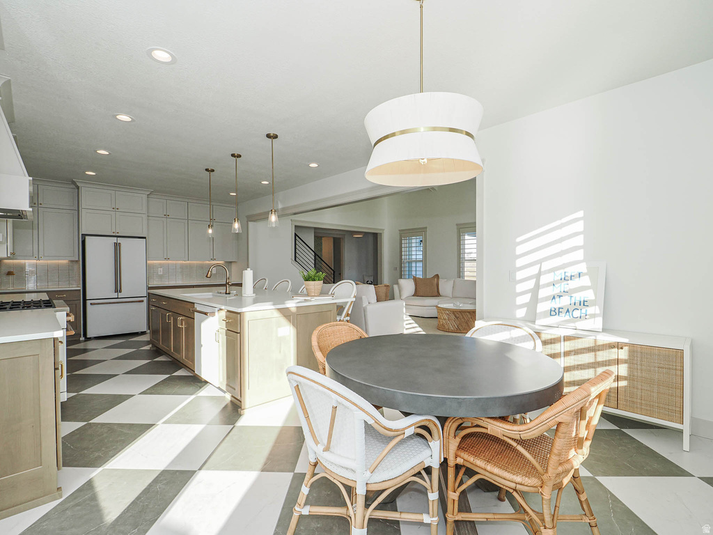 6543 W LAKE AVE South Jordan, UT 84009