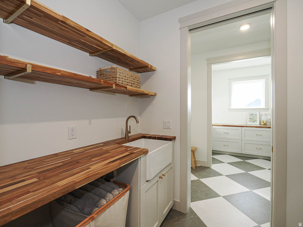 6543 W LAKE AVE South Jordan, UT 84009