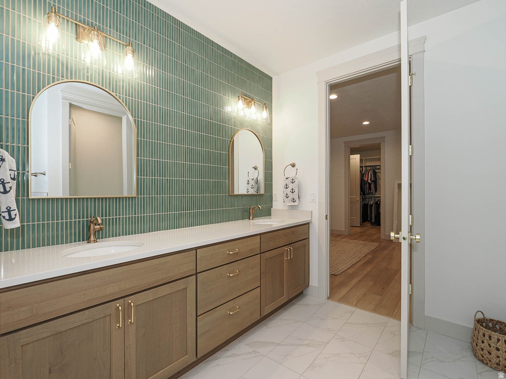 6543 W LAKE AVE South Jordan, UT 84009