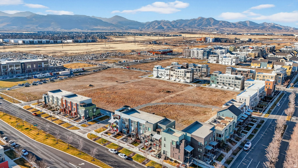 5004 W DAYBREAK PKWY South Jordan, UT 84009