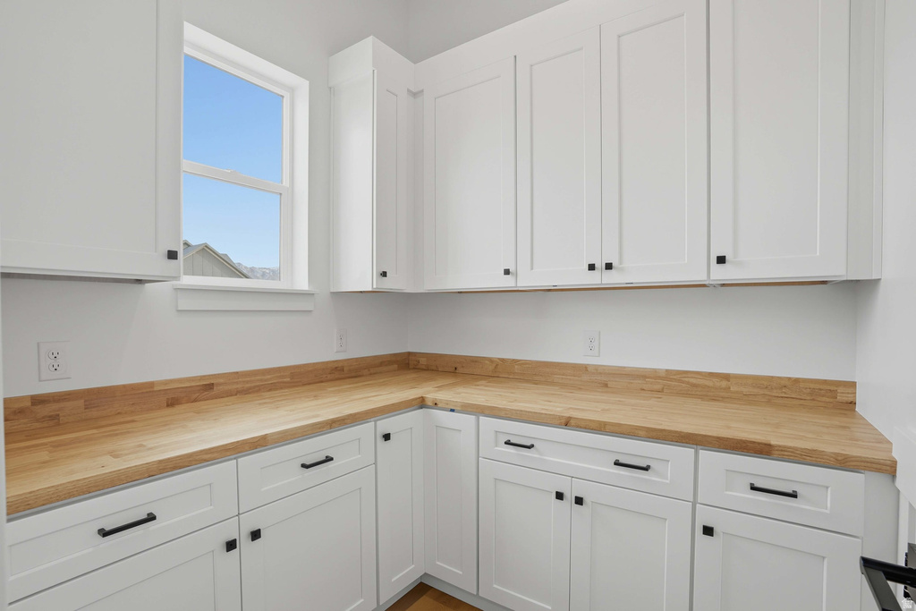 5224 N MAPLEWOOD LN Stansbury Park, UT 84074