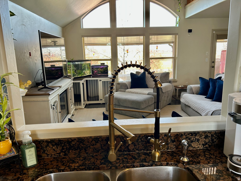 3290 S PARK SPRINGS DR West Valley City, UT 84120