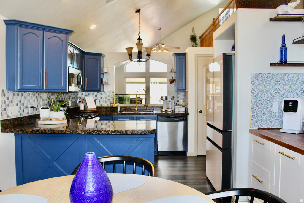 3290 S PARK SPRINGS DR West Valley City, UT 84120