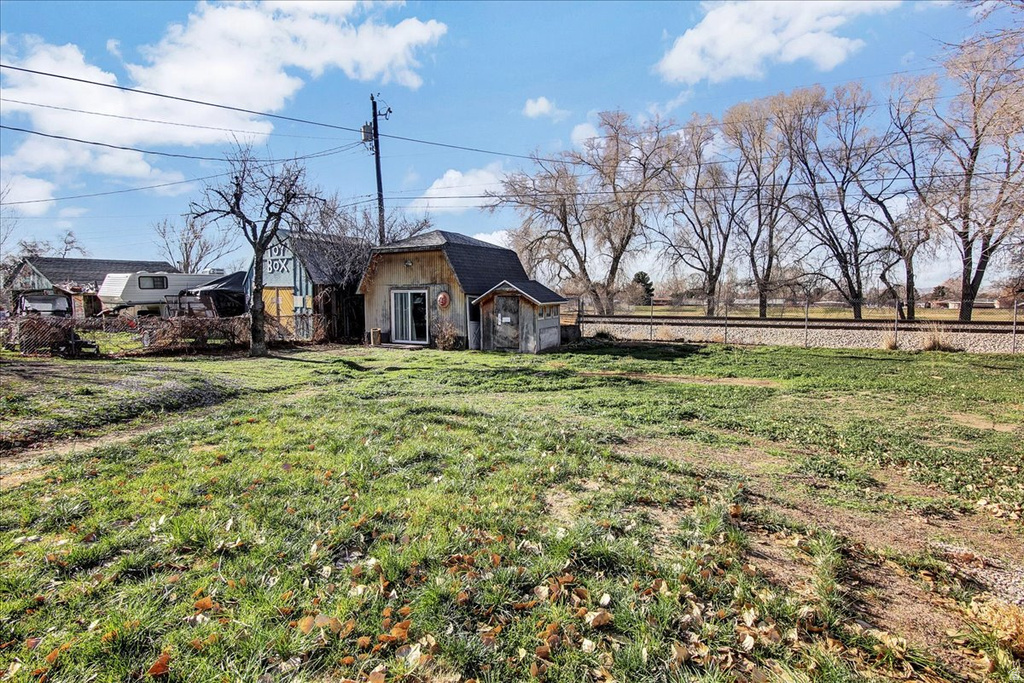 2413 N 475 W Sunset, UT 84015