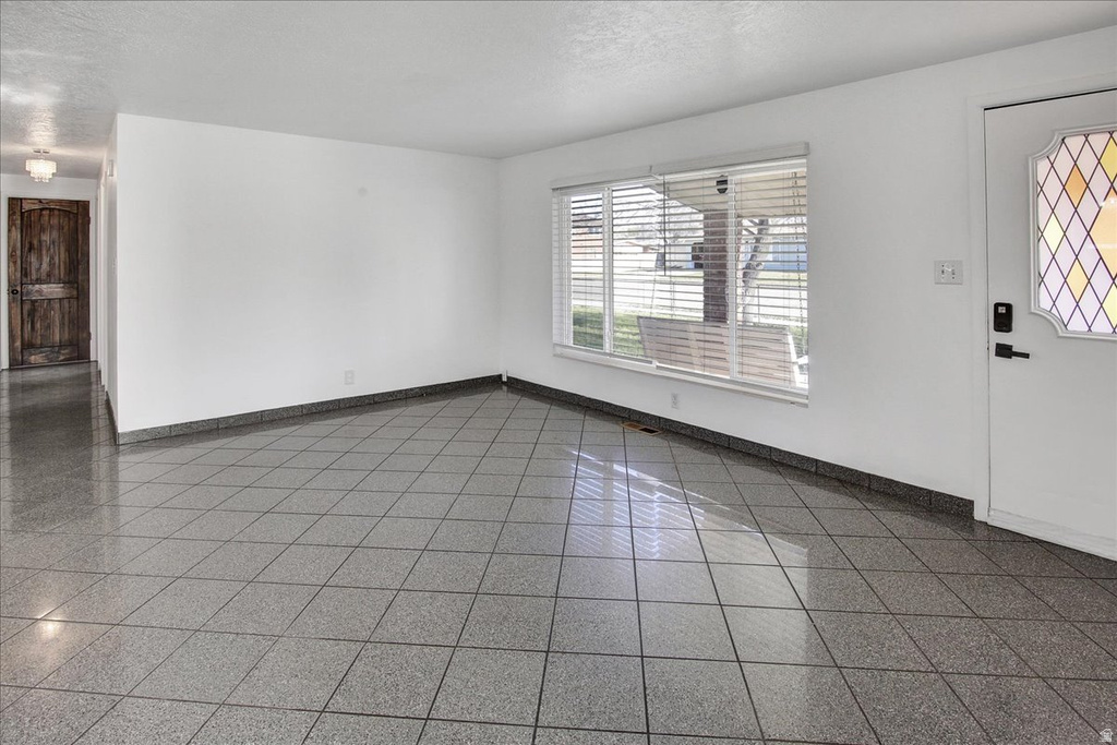 2413 N 475 W Sunset, UT 84015