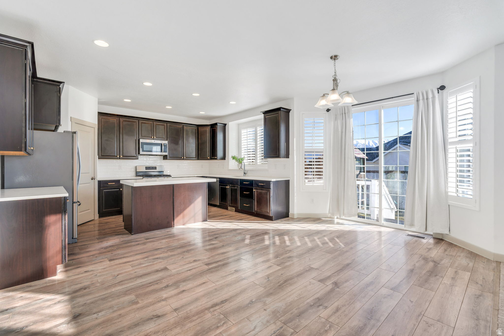 2648 N CIRCLE C WAY Lehi, UT 84043