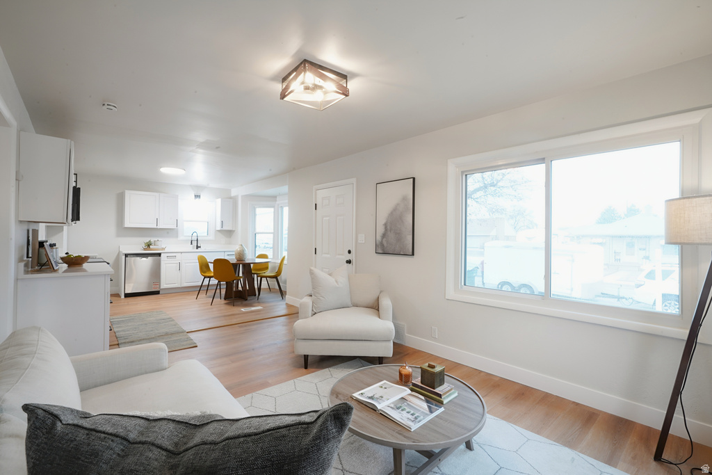 5368 S 2200 W Roy, UT 84067