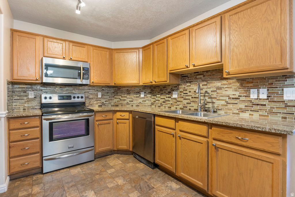 8116 N RIDGE LOOP DR #3 Eagle Mountain, UT 84005