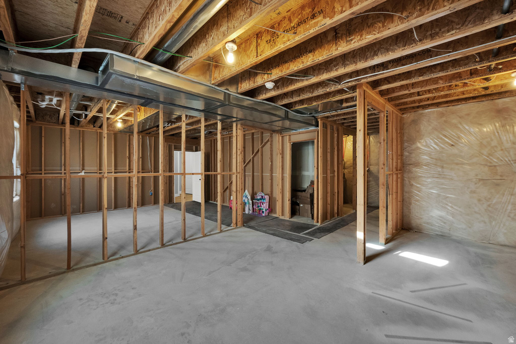 7456 S 5680 W West Jordan, UT 84081