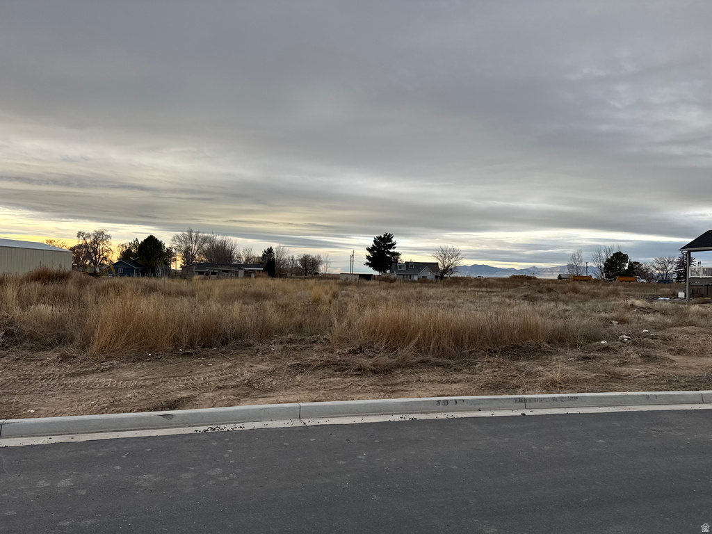 4129 S 5800 W Hooper, UT 84315