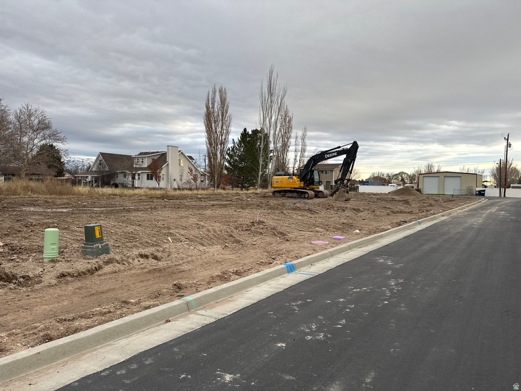 4194 S 5800 Hooper, UT 84315