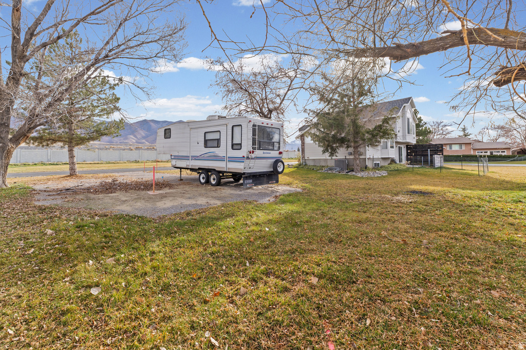 160 COUNTRY CLUB DR Stansbury Park, UT 84074