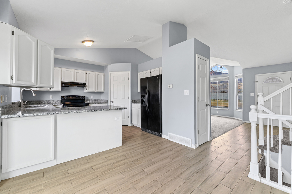 160 COUNTRY CLUB DR Stansbury Park, UT 84074