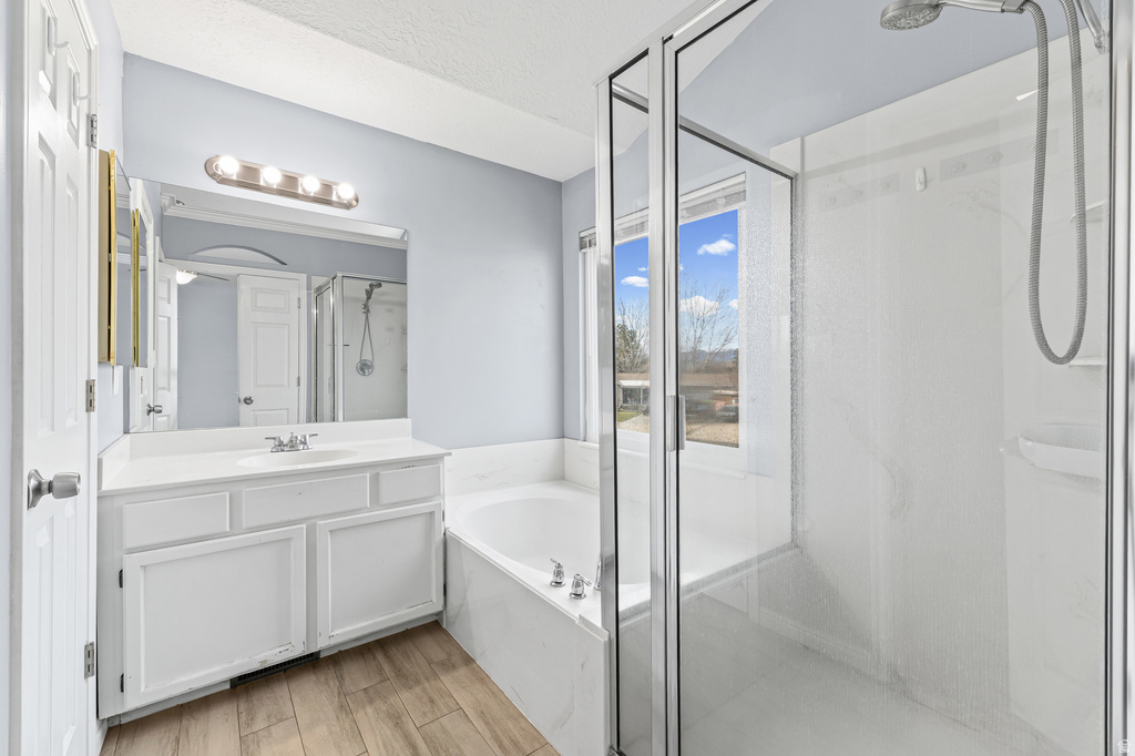 160 COUNTRY CLUB DR Stansbury Park, UT 84074