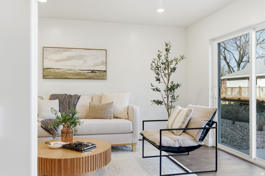 1627 N ANGEL ST Layton, UT 84041