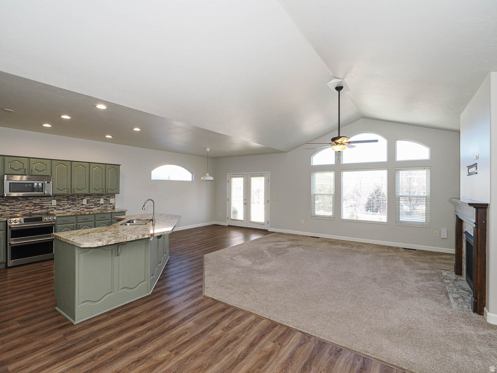 10027 S REMEMBRANCE LN South Jordan, UT 84095