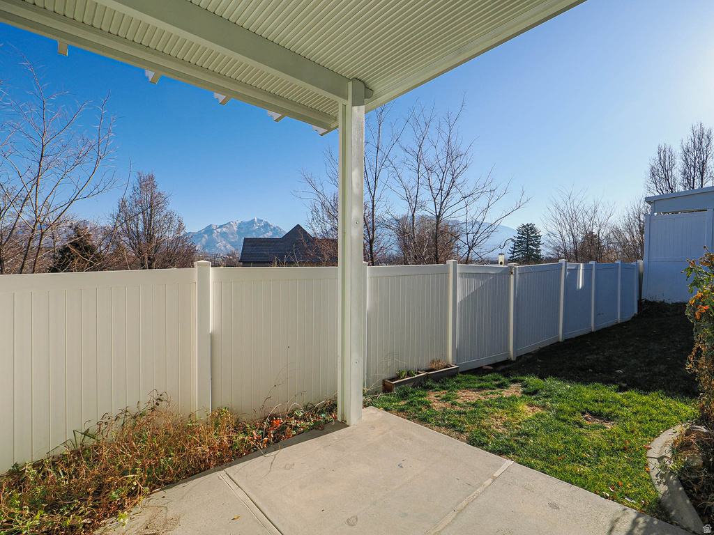 10027 S REMEMBRANCE LN South Jordan, UT 84095