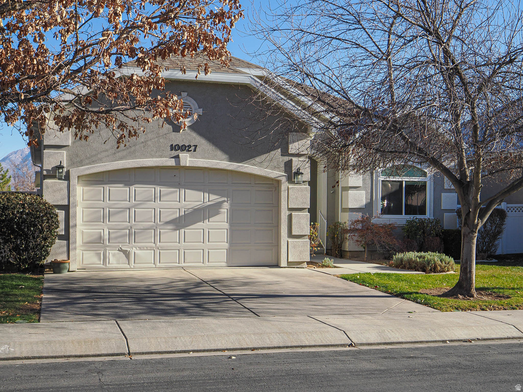 10027 S REMEMBRANCE LN South Jordan, UT 84095