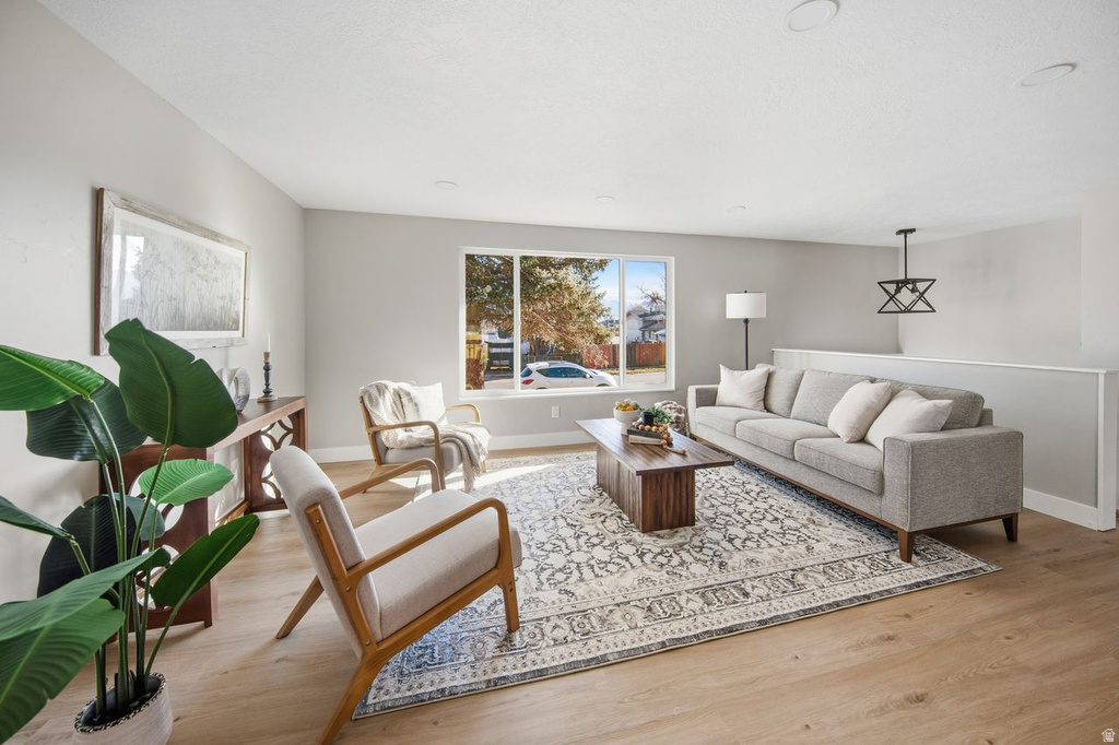 4938 S 3960 W Taylorsville, UT 84129