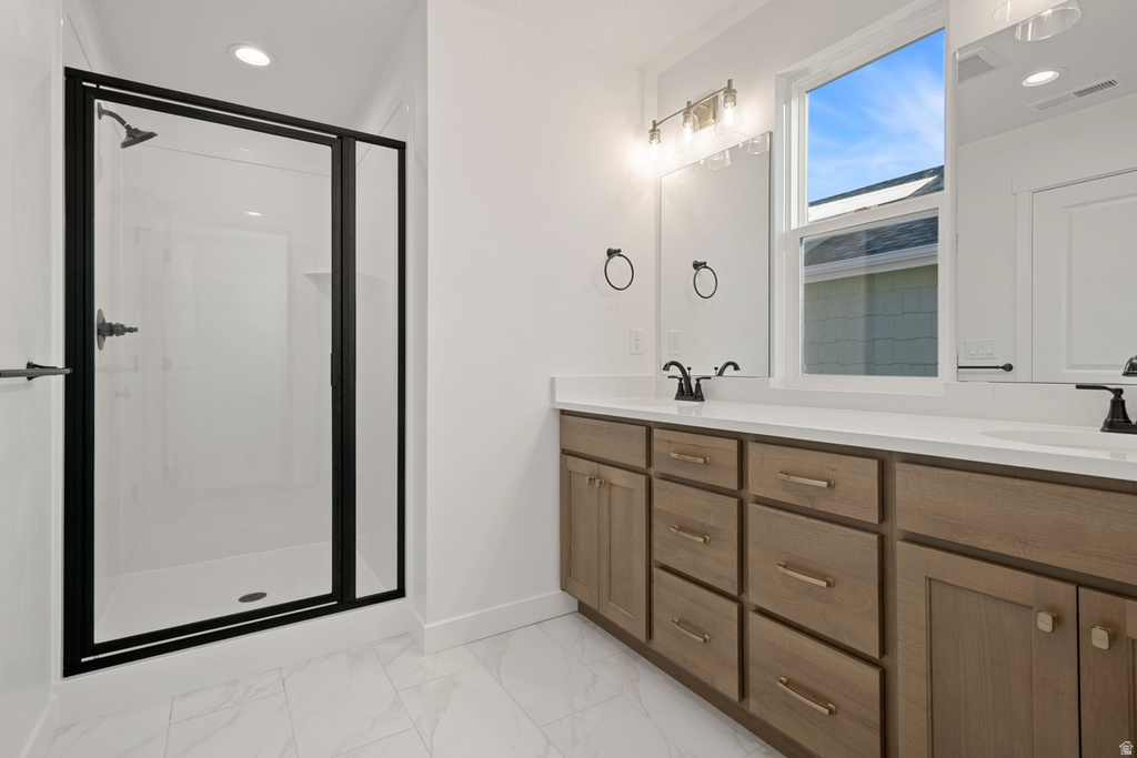 7043 W LAKE AVE South Jordan, UT 84009