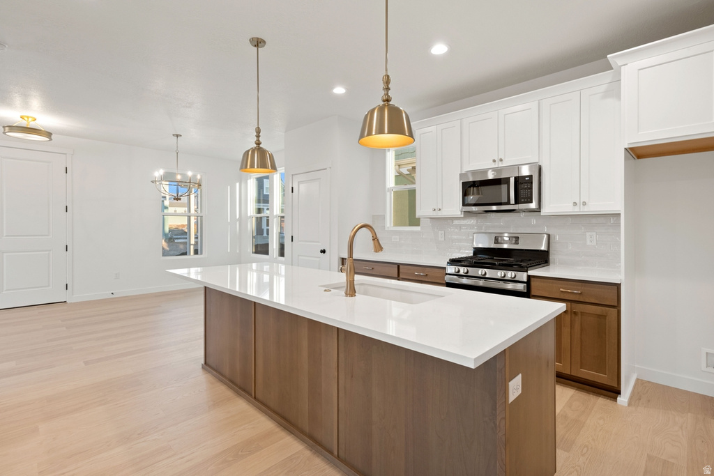 7043 W LAKE AVE South Jordan, UT 84009