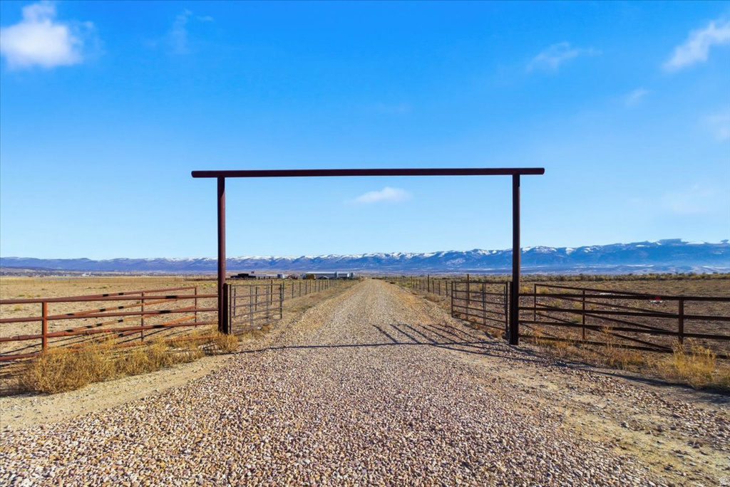 302  RESOVOIR RD Wales, UT 84667