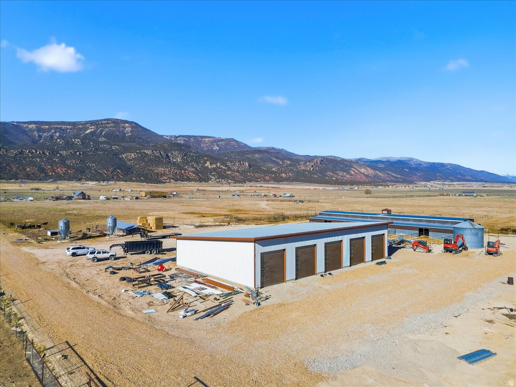 302  RESOVOIR RD Wales, UT 84667