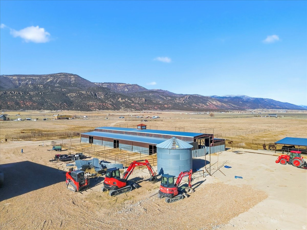 302  RESOVOIR RD Wales, UT 84667