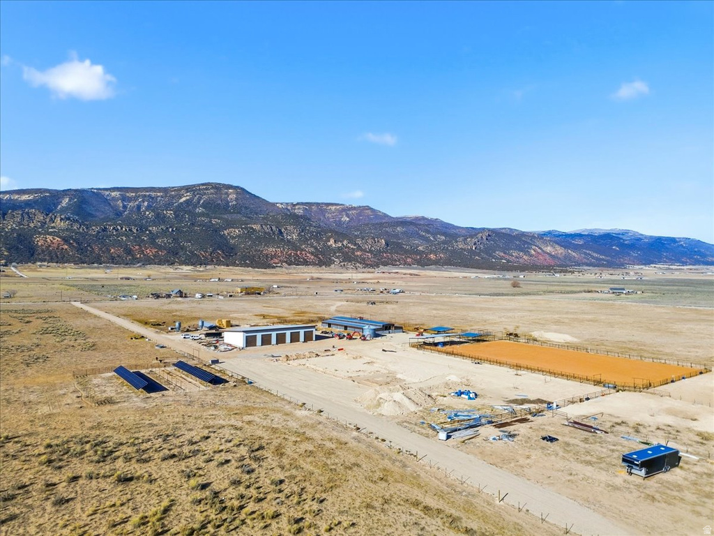 302  RESOVOIR RD Wales, UT 84667