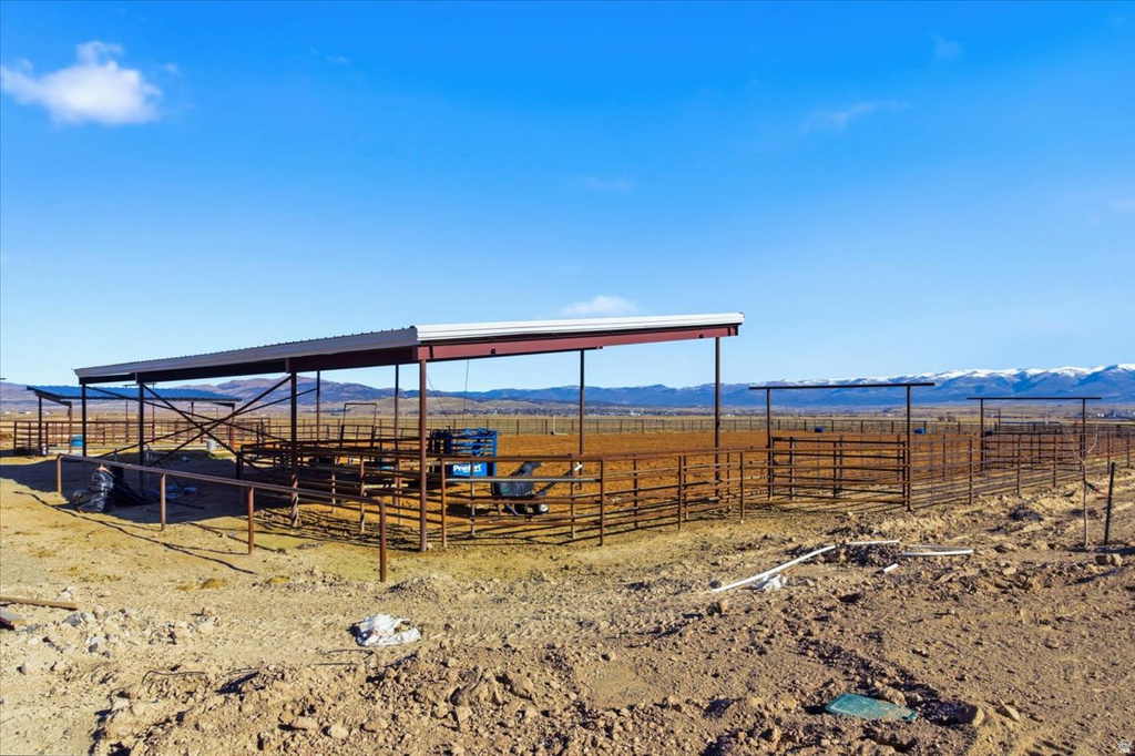 302  RESOVOIR RD Wales, UT 84667