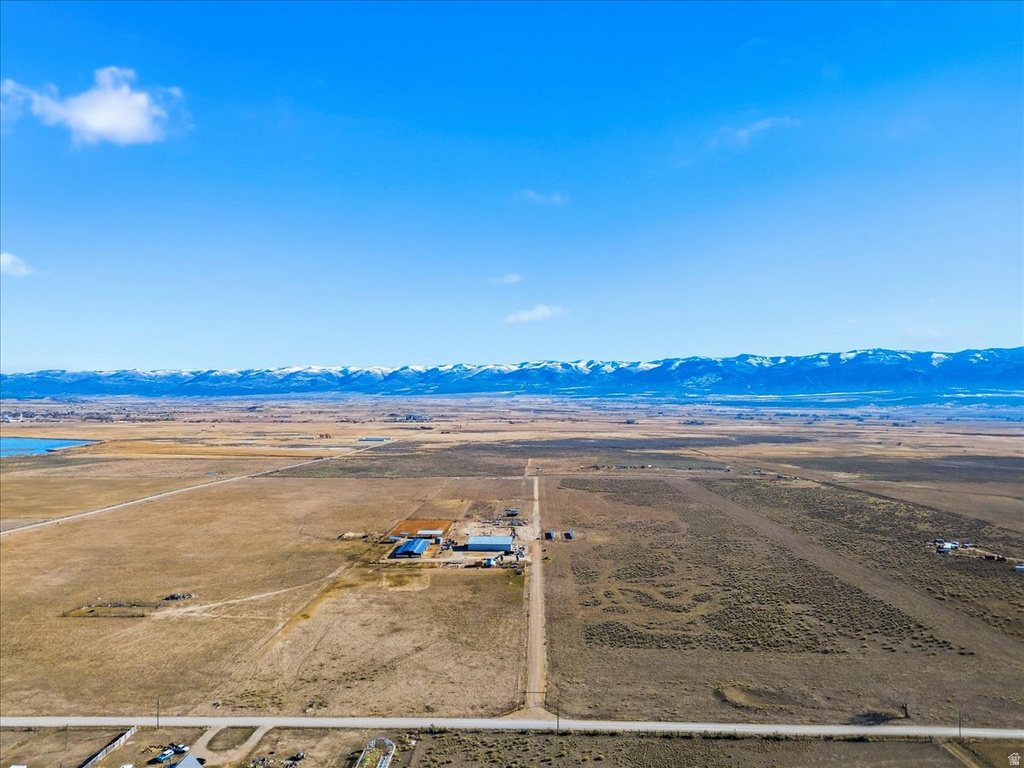 302  RESOVOIR RD Wales, UT 84667