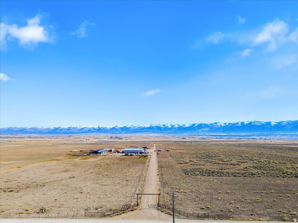 302  RESOVOIR RD Wales, UT 84667