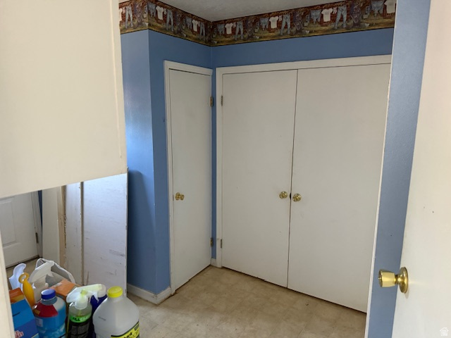 280 W URANIUM DR Monticello, UT 84535