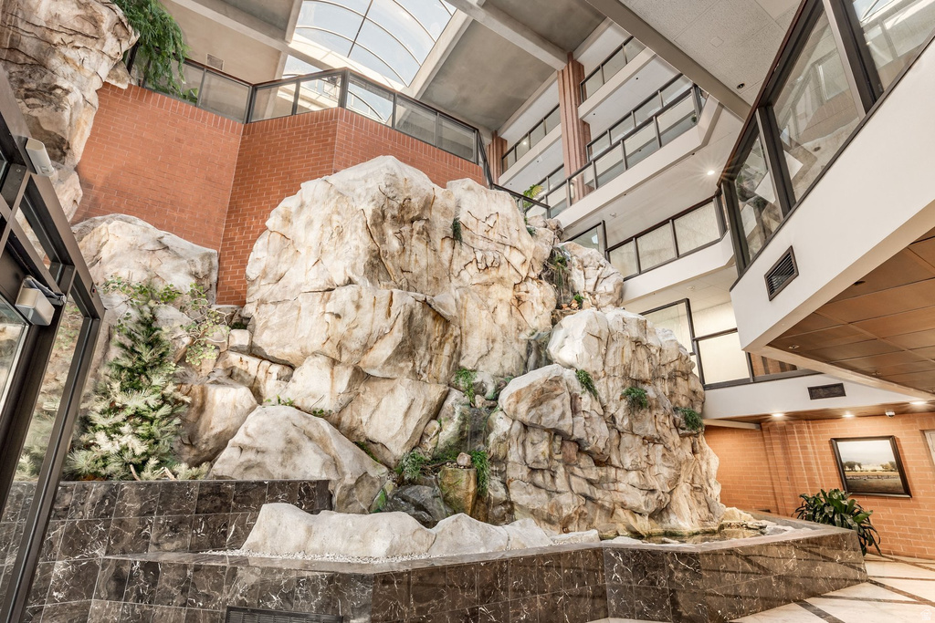 171 E 3RD AVE #702 Salt Lake City, UT 84103