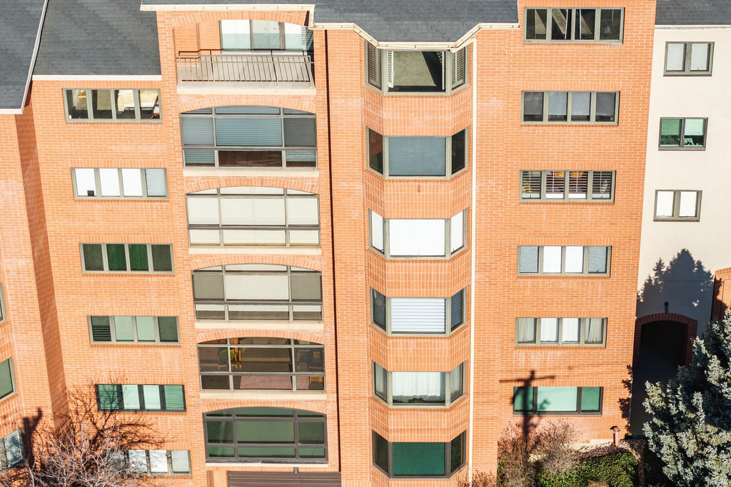 171 E 3RD AVE #702 Salt Lake City, UT 84103