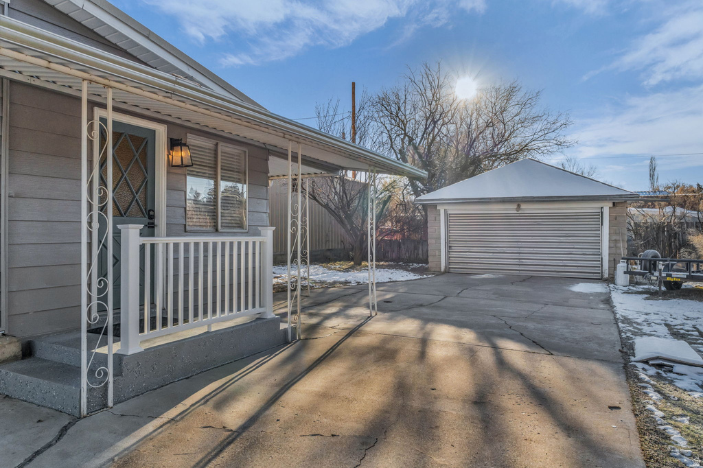 25 W CENTER ST Coalville, UT 84017