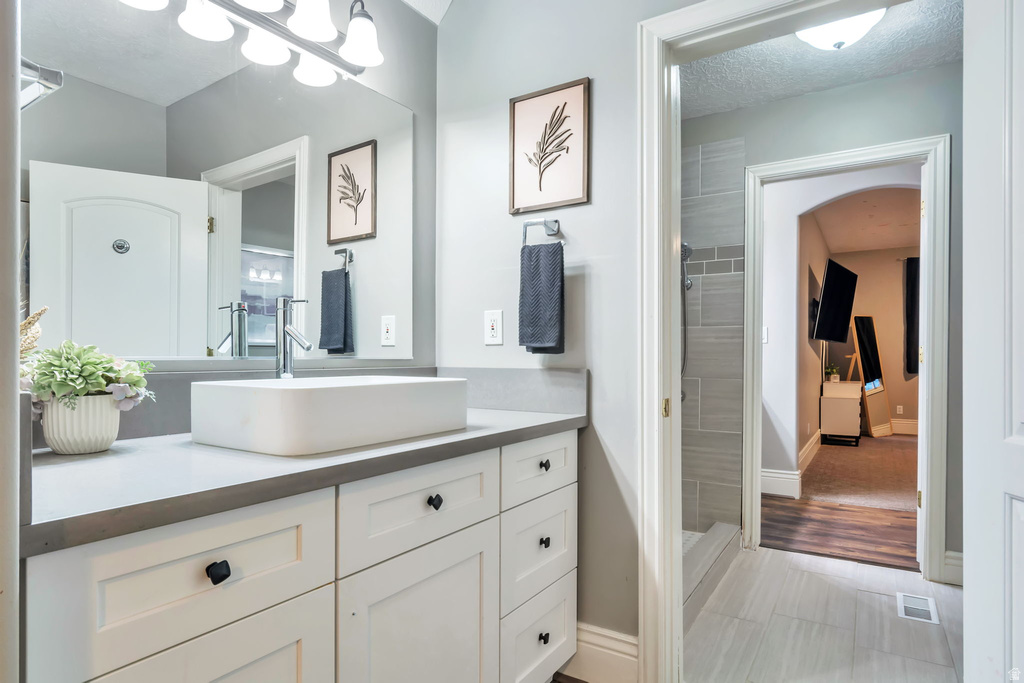 2737 W 9850 S South Jordan, UT 84095