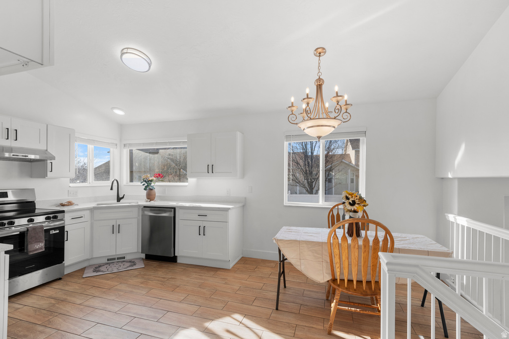 8246 S CREEKWOOD CIR West Jordan, UT 84088