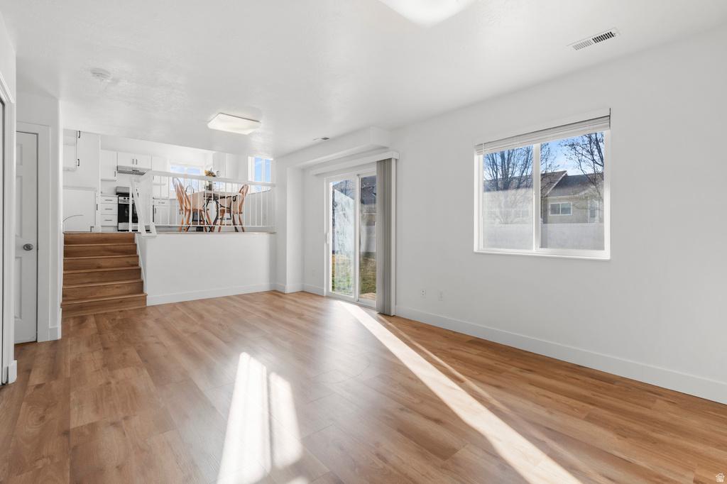 8246 S CREEKWOOD CIR West Jordan, UT 84088