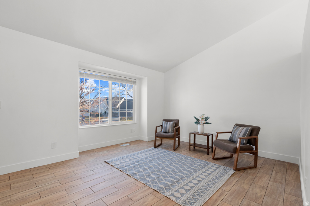 8246 S CREEKWOOD CIR West Jordan, UT 84088