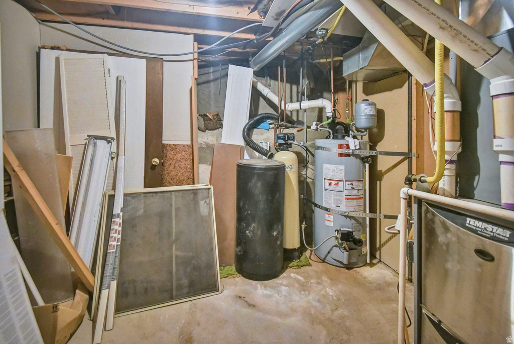 10 N MAIN ST Centerfield, UT 84622