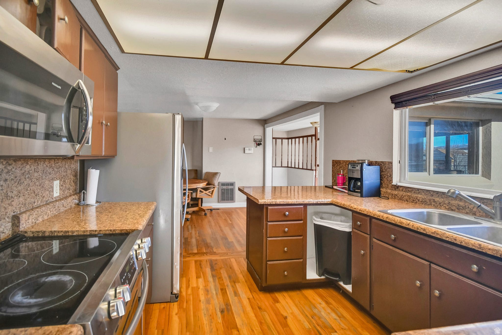 10 N MAIN ST Centerfield, UT 84622