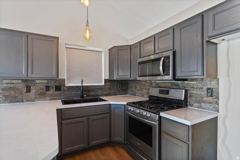 4240 W 5300 S Roy, UT 84067